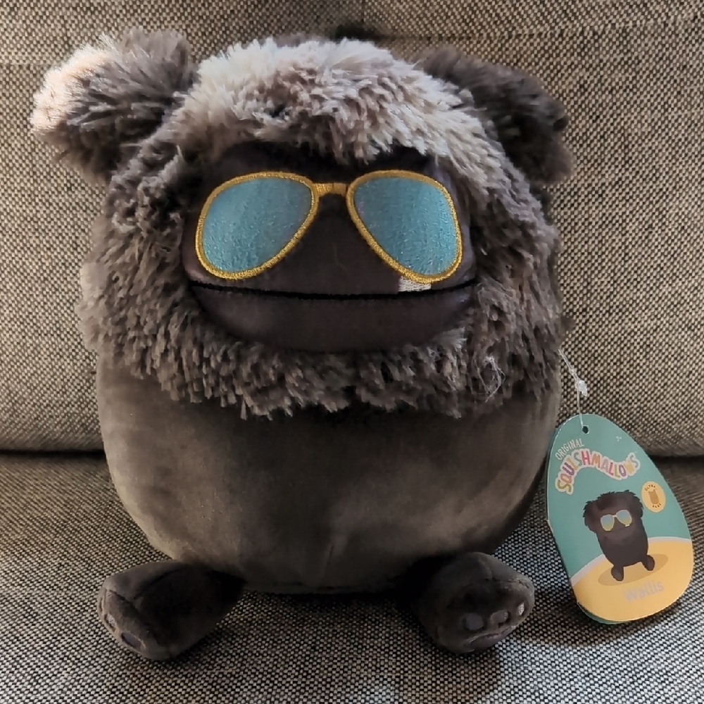 Wallis Ultra Rare Bigfoot - NWT